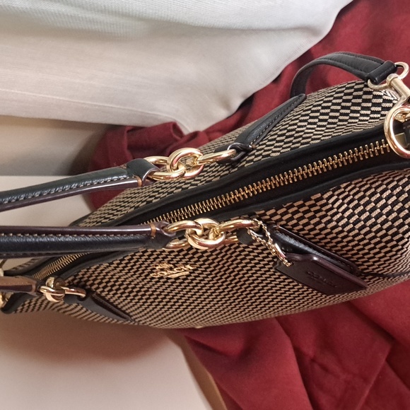 🎁 NEW Coach Kelsey Black and Tan Satchel and Crossbody Excellent Condition - Picture 9 of 14